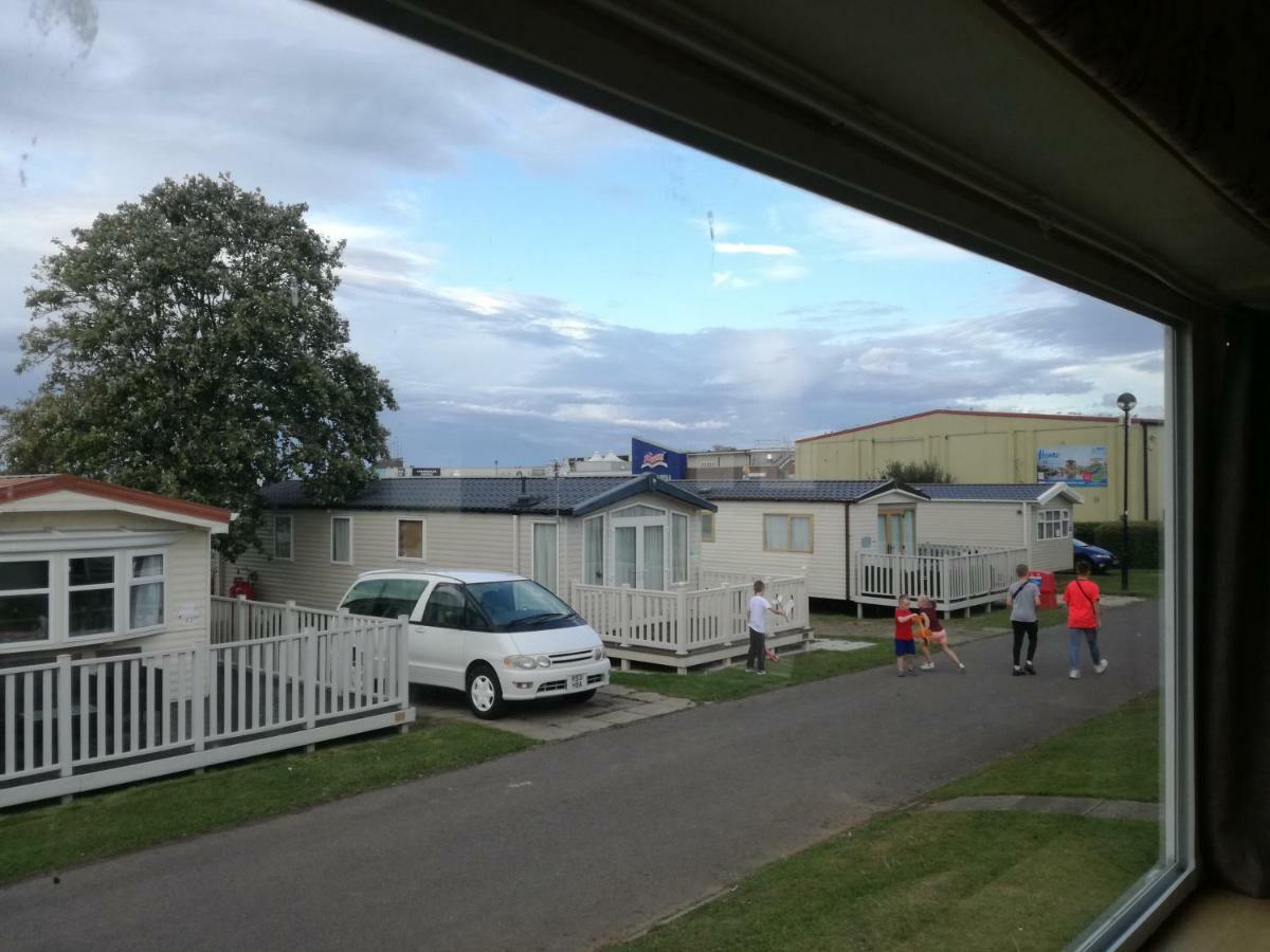Happy Days Caravan Primrose Valley Filey Kültér fotó